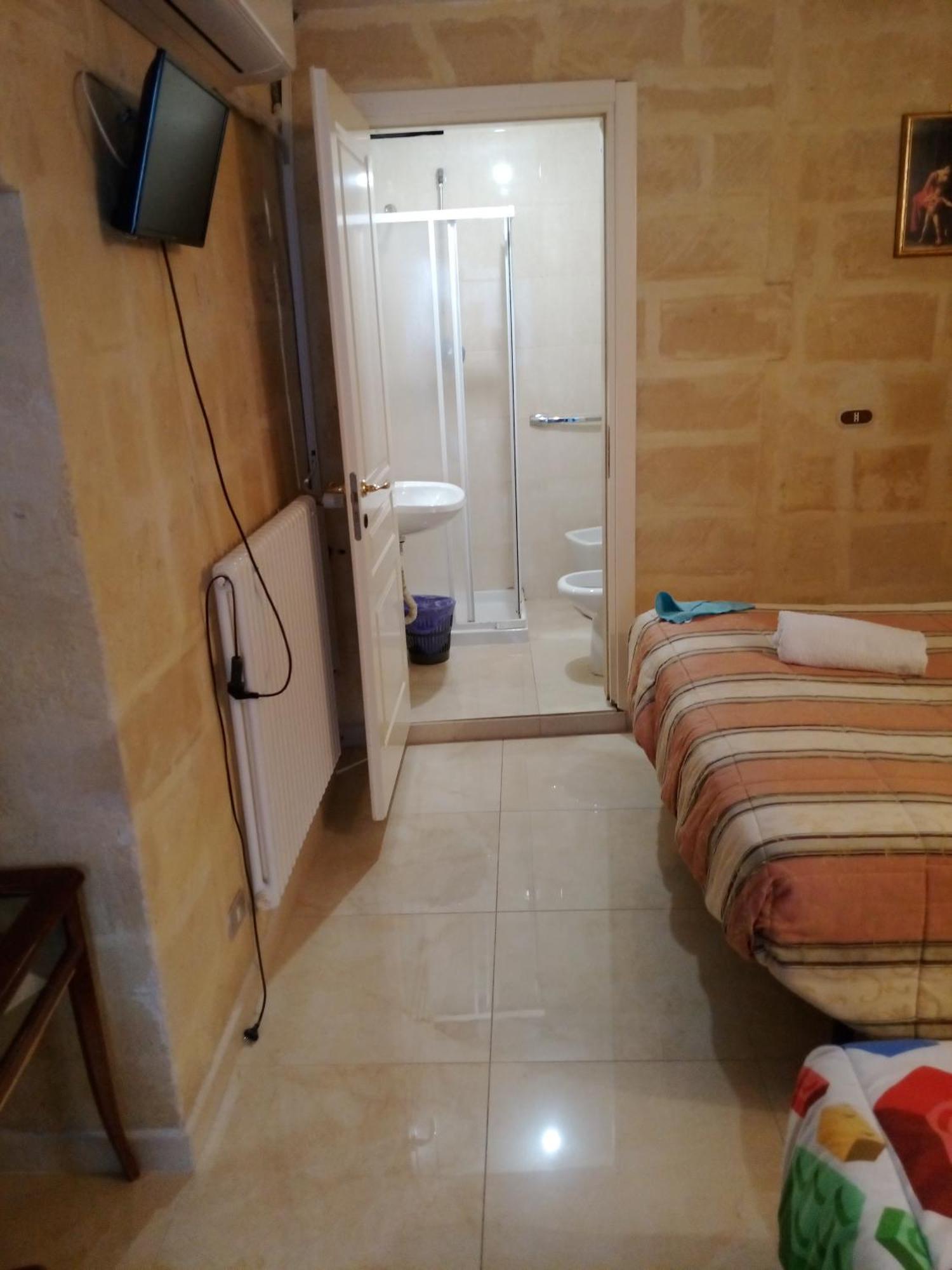 Bed and Breakfast Parking Included Matera Habitación foto